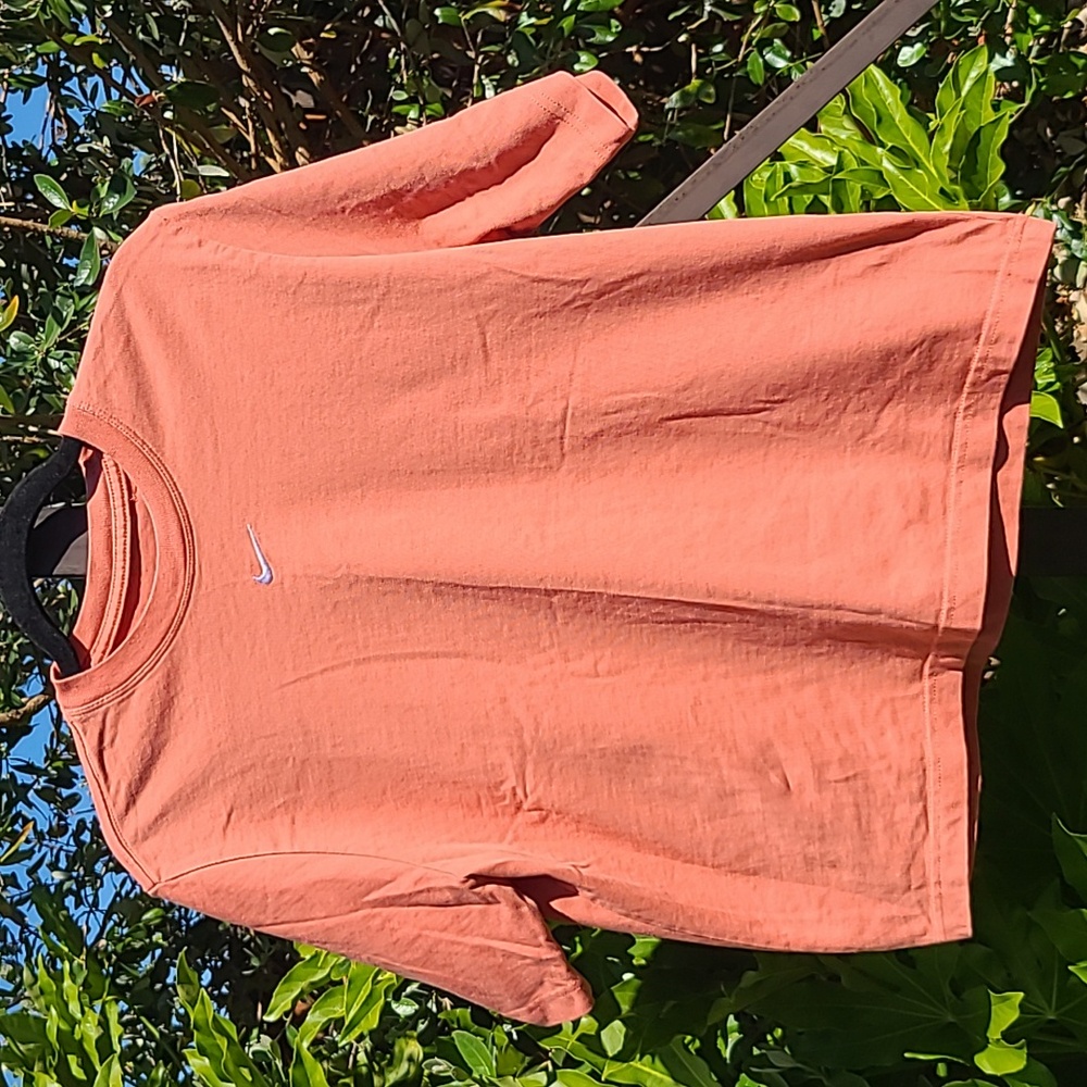 NIKE Cropped Tee Loose Fit Top - Orange - Size Small